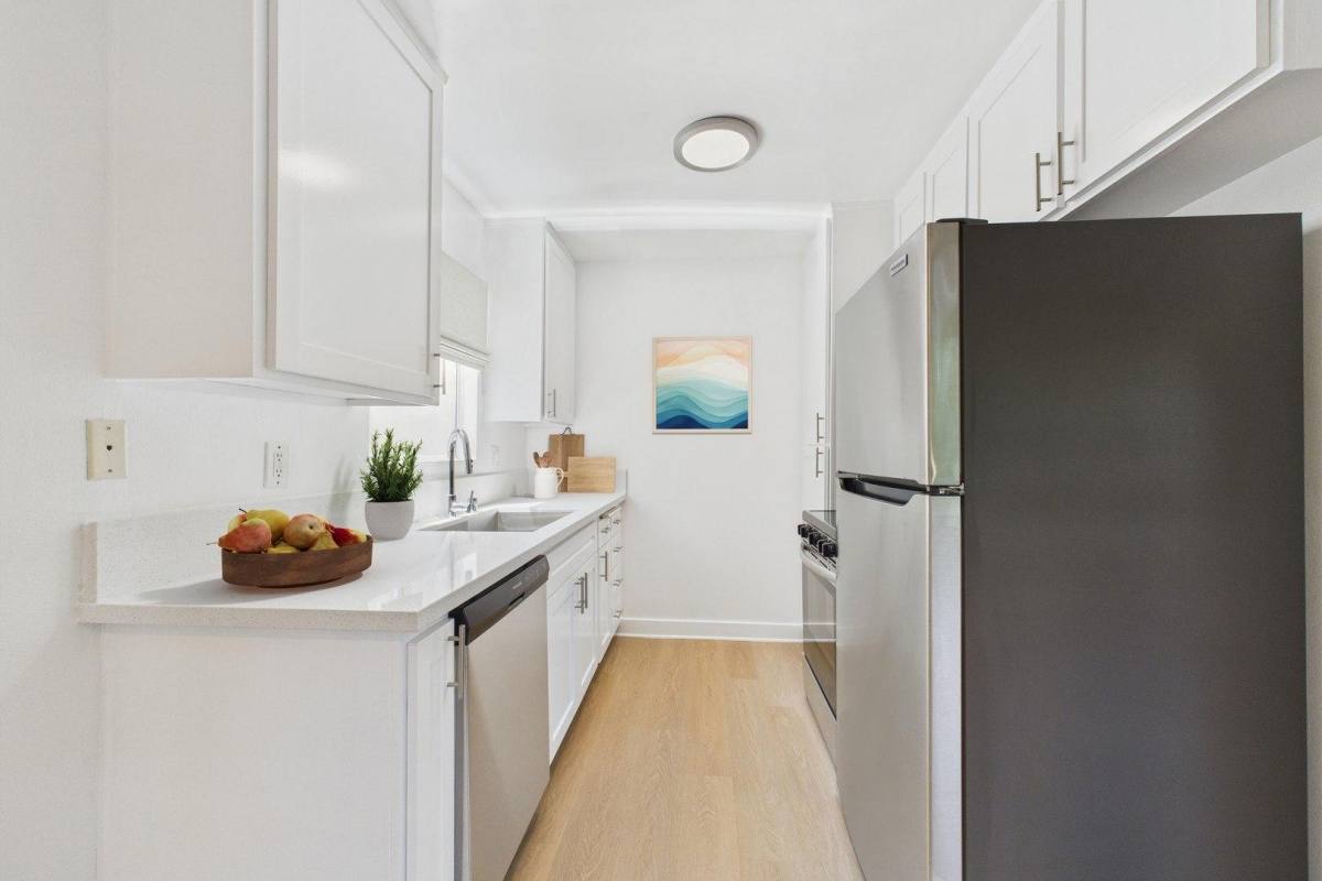 Apartment for rent at Willis Park South, 4553 Willis Ave #206, Sherman Oaks, CA 91403