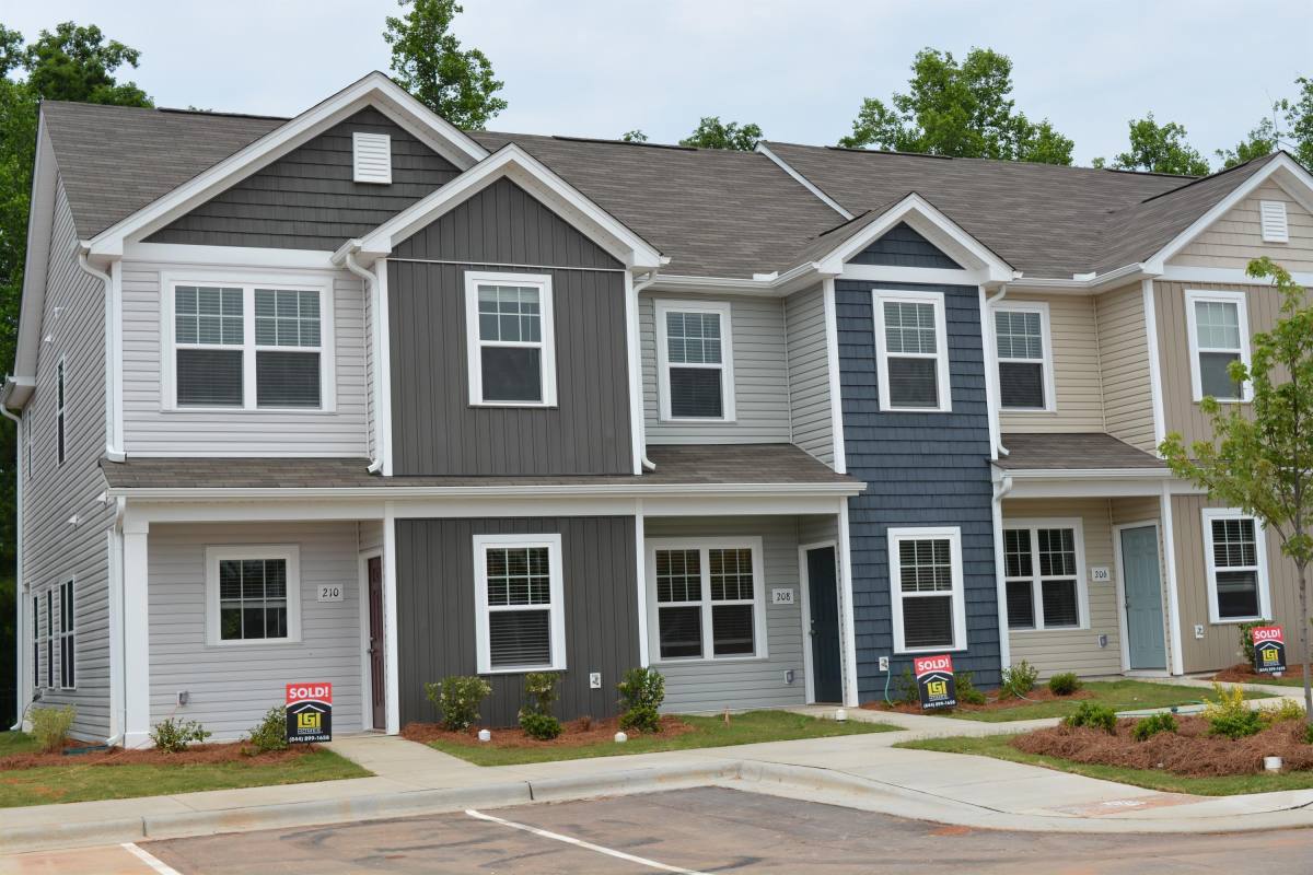 Townhouse for rent at 110 Chandler Court #1, Sanford, NC 27330