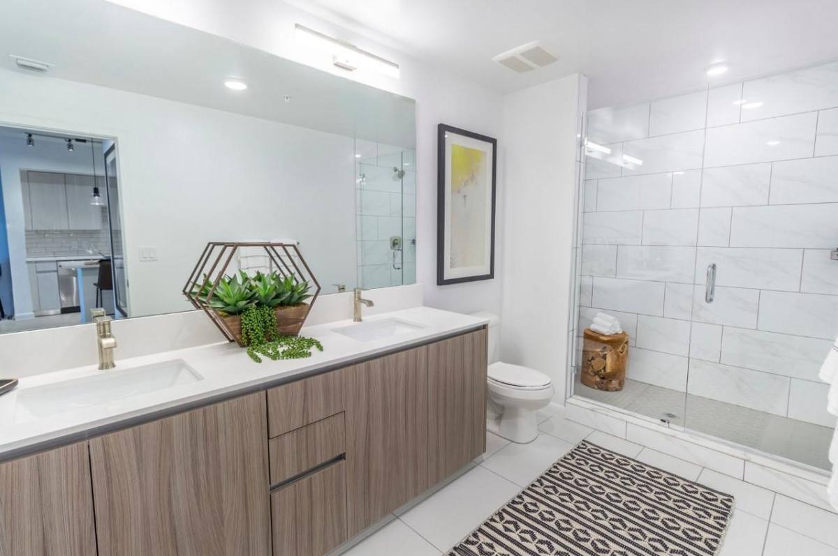 Apartment for rent at 3111 S Dixie Highway 1-205, West Palm Beach, FL 33405