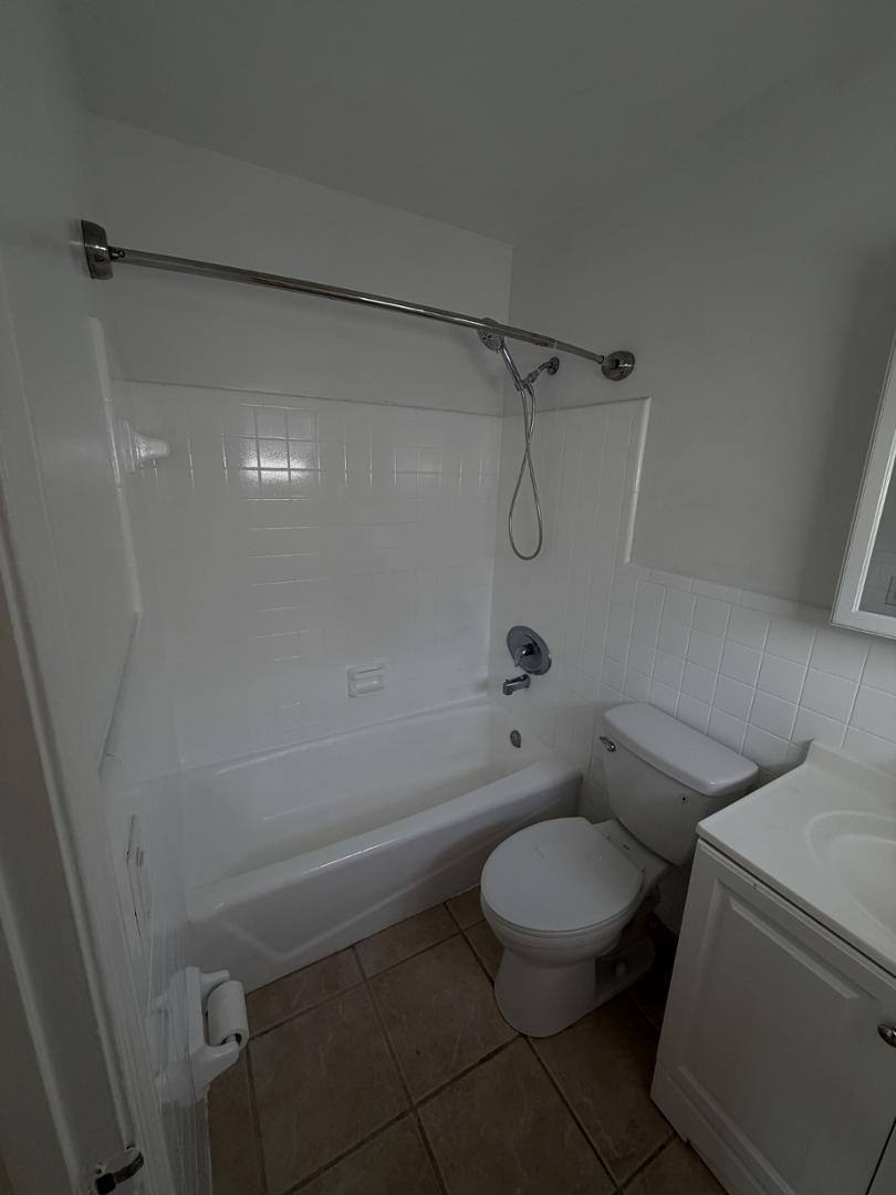 Apartment for rent at 4540 Bougainvilla Dr, Fort Lauderdale, FL 33308