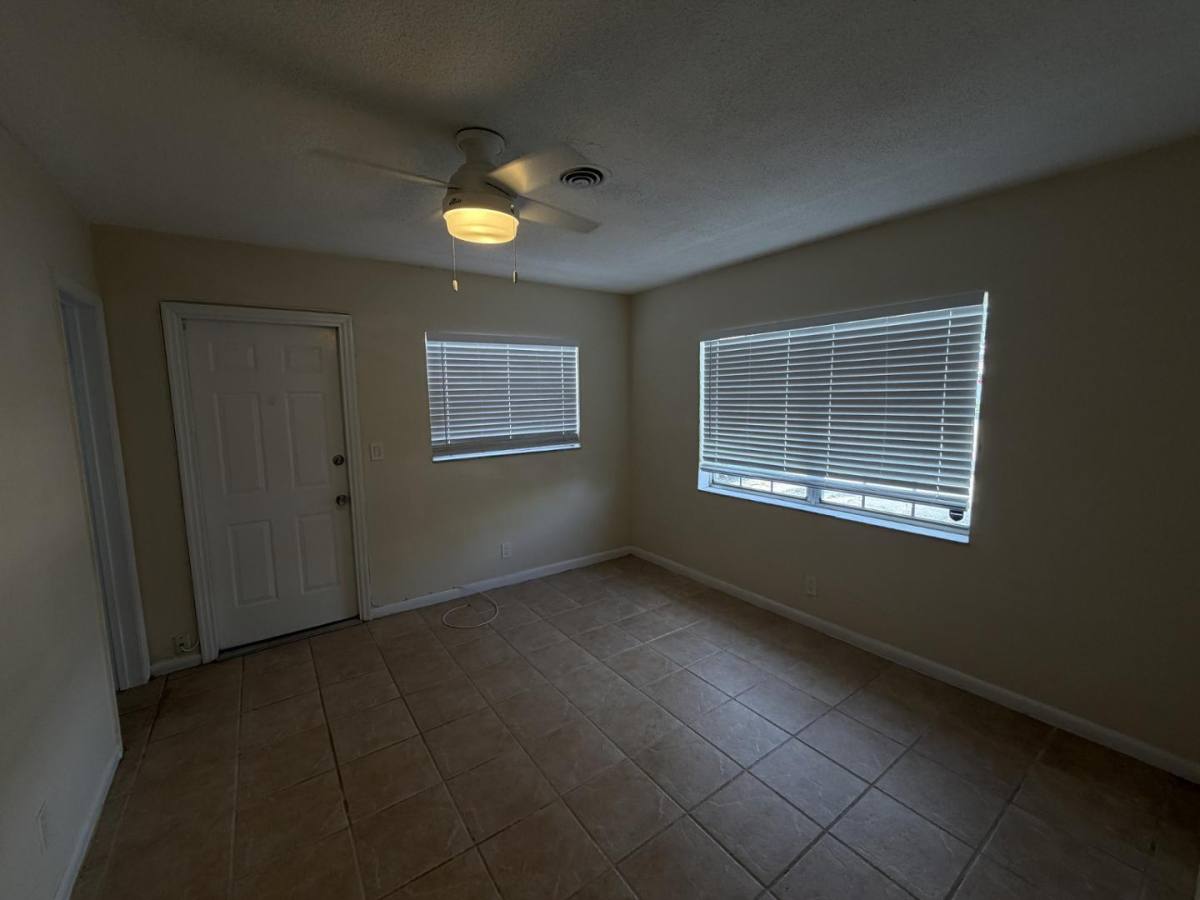 Apartment for rent at 4540 Bougainvilla Dr, Fort Lauderdale, FL 33308