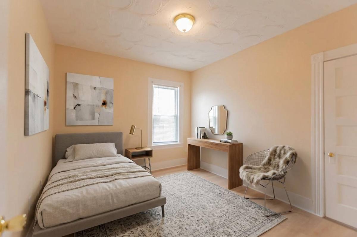 Apartment for rent at 311 Calef Rd, Manchester, NH 03103