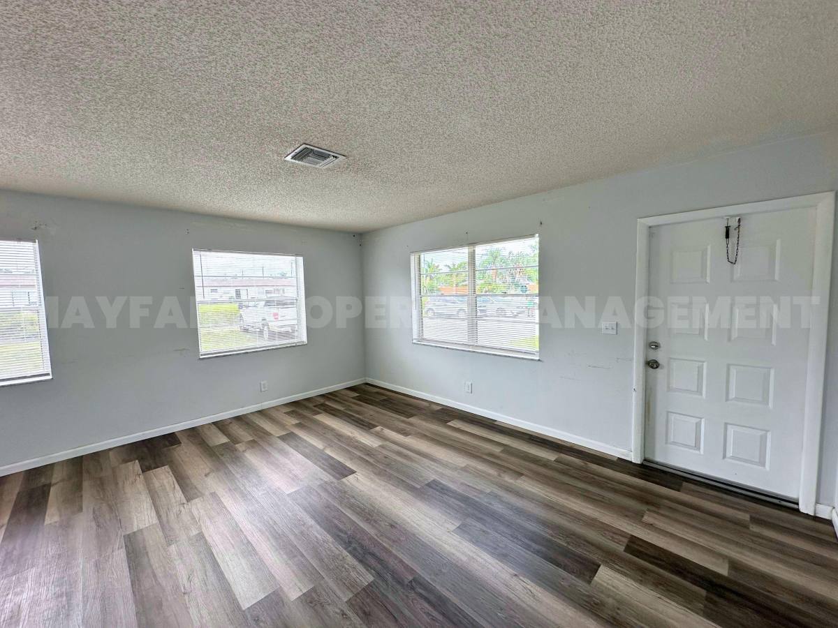 Apartment for rent at 4523 Gulfstream Rd, Lake Worth, FL 33461