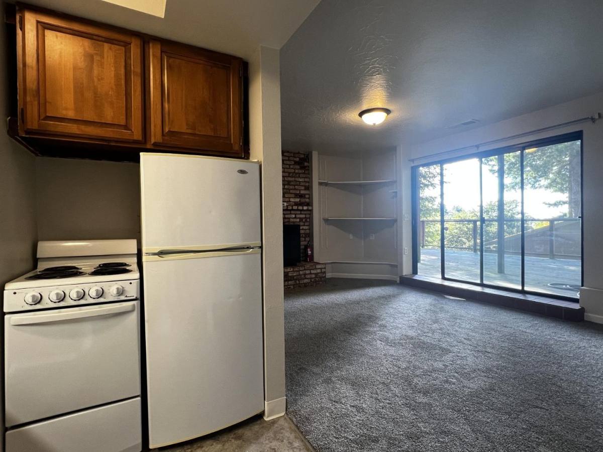 Apartment for rent at 711 Fickle Hill Rd #B, Arcata, CA 95521