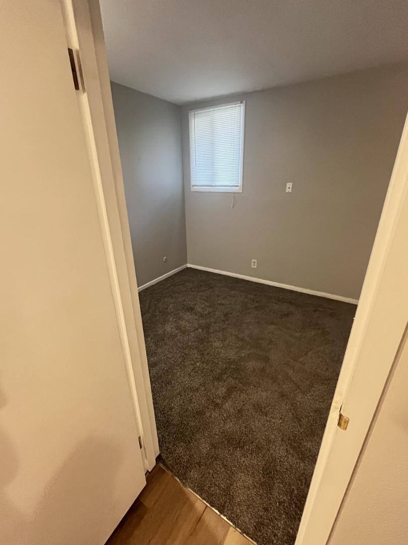 Perennial Gardens, 2400-2409 S Detroit Ave #4, Maumee, OH 43537 - Apartment for Rent - Image 3