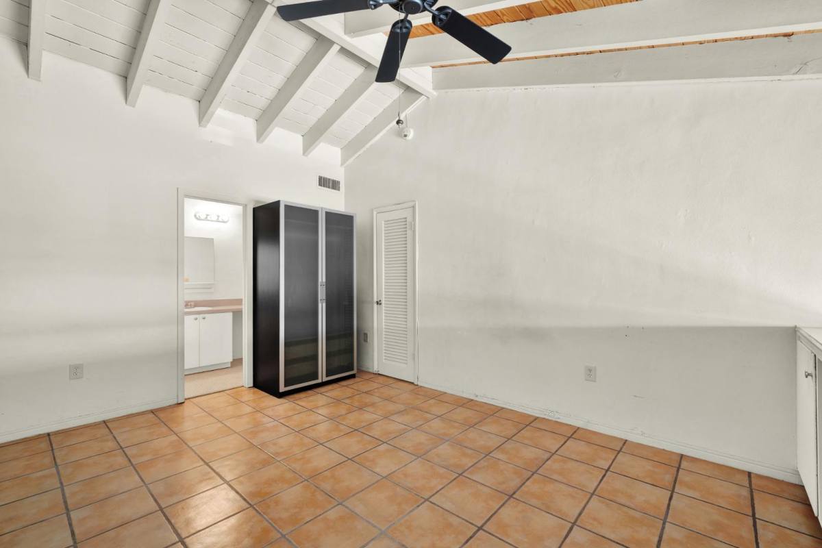 Apartment for rent at 134 Salamanca Ave #9B, Miami, FL 33134