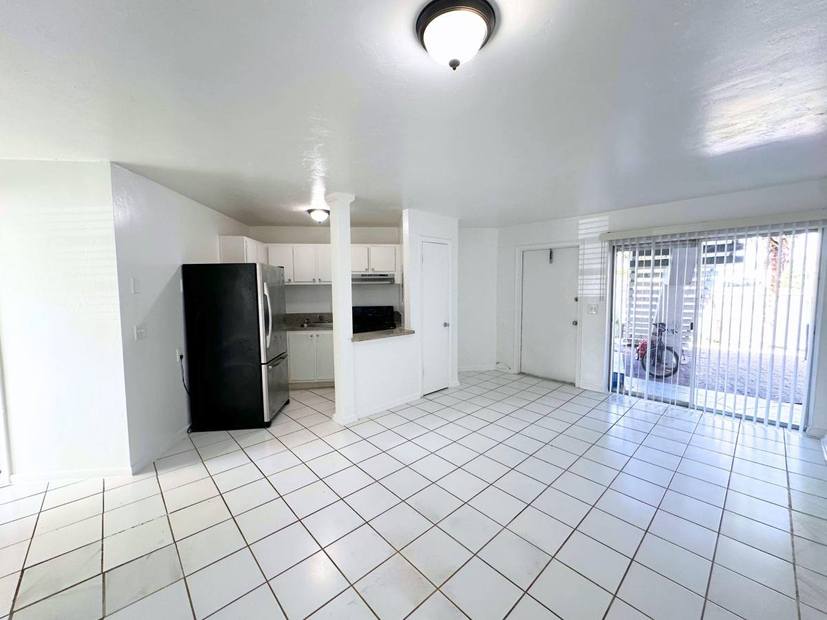Apartment for rent at 519 W Kalmia Dr #2, West Palm Beach, FL 33403