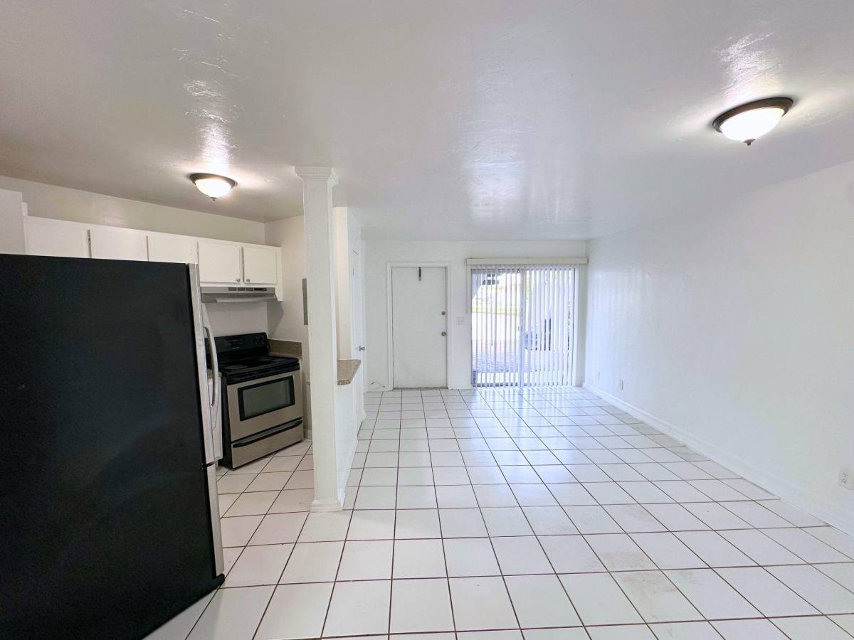 Apartment for rent at 519 W Kalmia Dr #2, West Palm Beach, FL 33403
