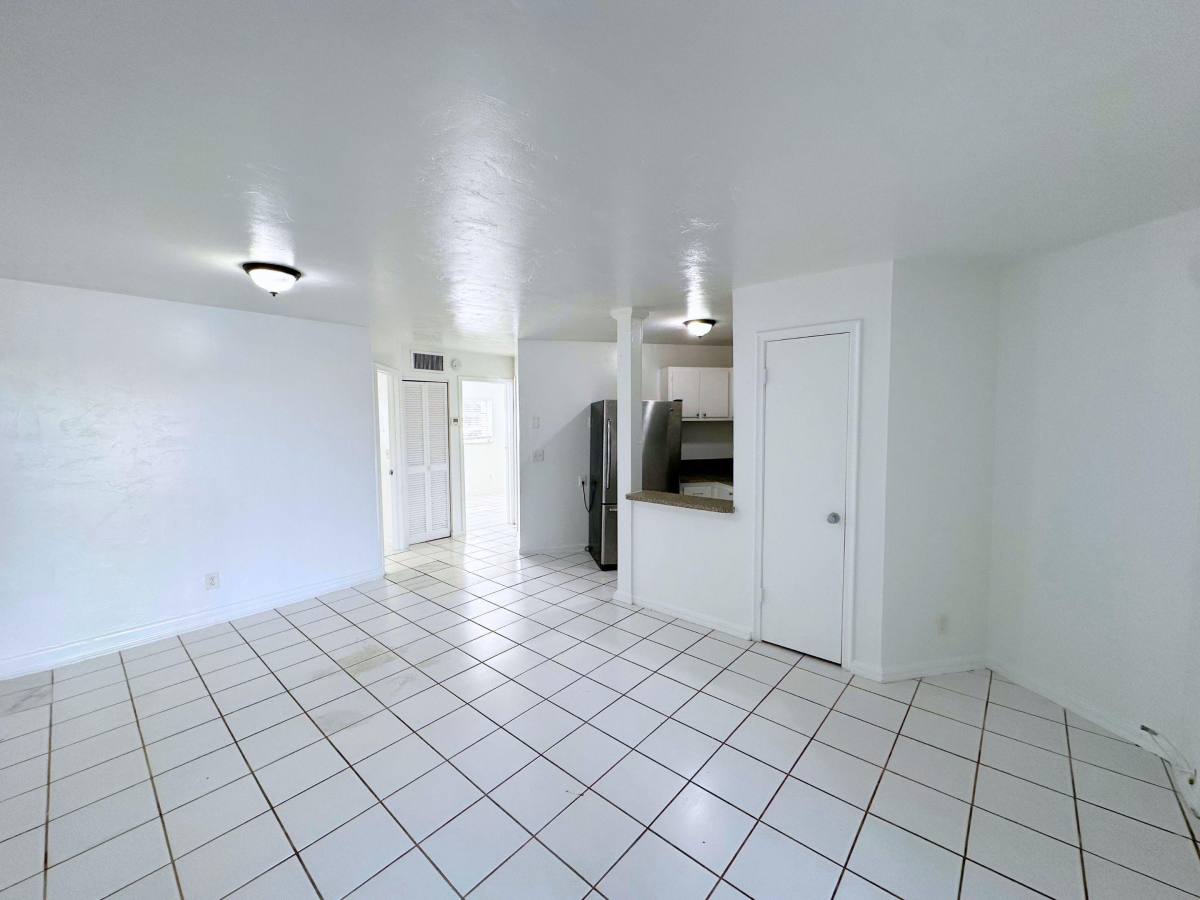 Apartment for rent at 519 W Kalmia Dr #2, West Palm Beach, FL 33403