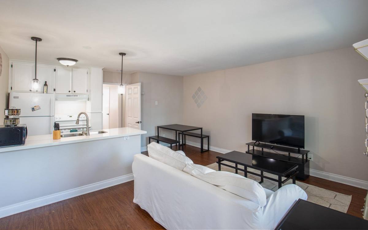 Apartment for rent at 2405 Adams Avenue, 2405-2411 Adams Ave, San Diego, CA 92116