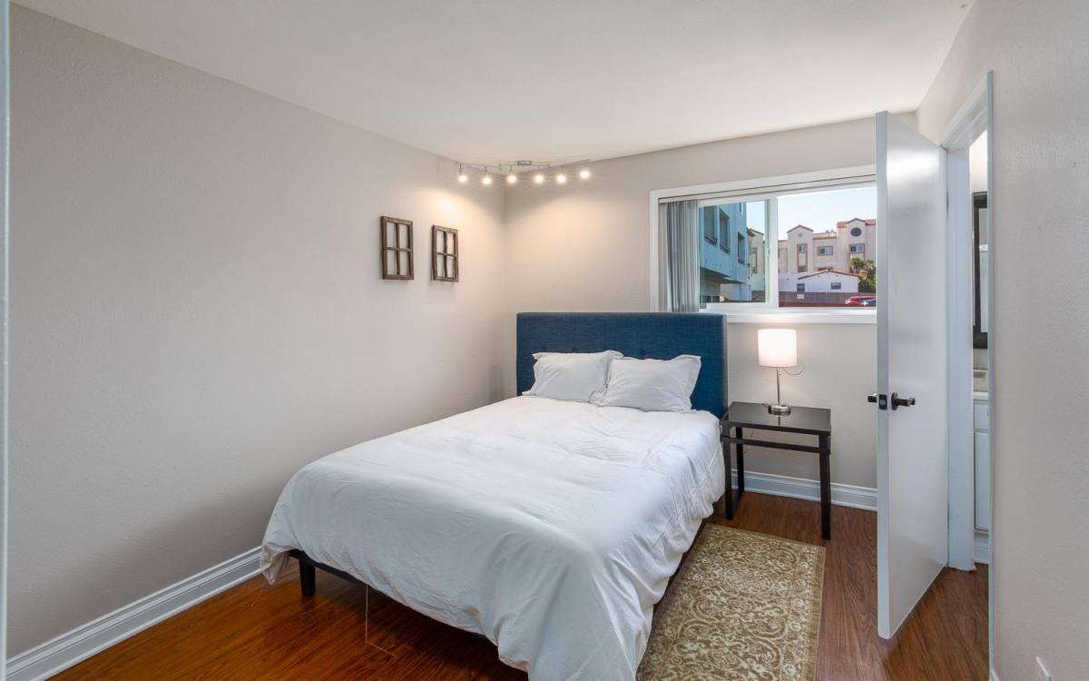 Apartment for rent at 2405 Adams Avenue, 2405-2411 Adams Ave, San Diego, CA 92116