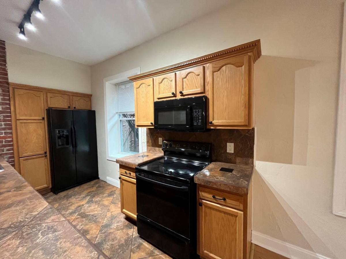 Apartment for rent at 217 Stratford Ave #3, Pittsburgh, PA 15206