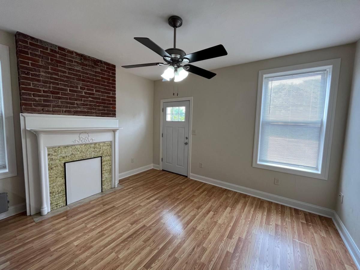 Apartment for rent at 440 S Fairmount St, Pittsburgh, PA 15232