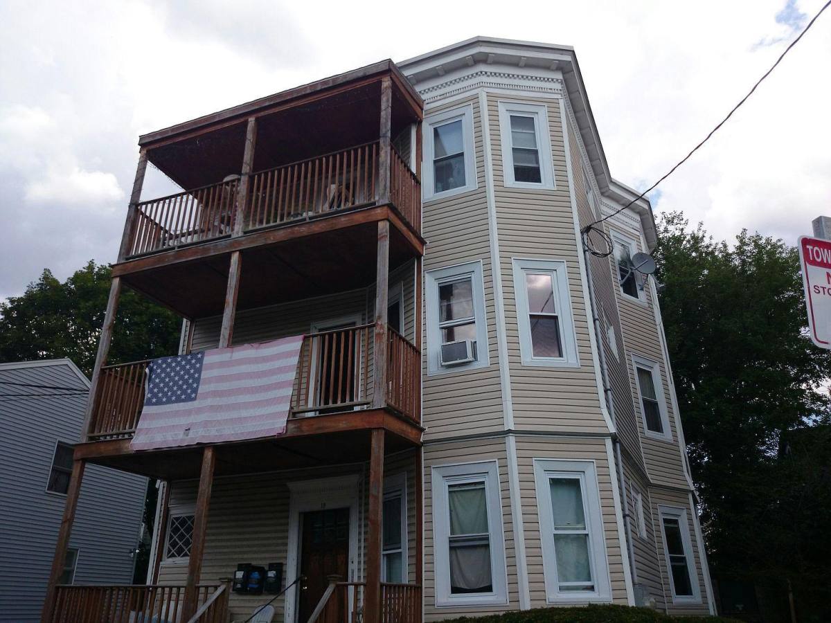 Apartment for rent at 19 Arden St #2, Allston, MA 02134