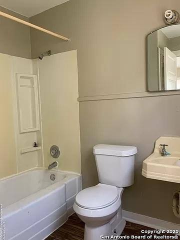 Apartment for rent at 203 E Rosewood Ave, San Antonio, TX 78212