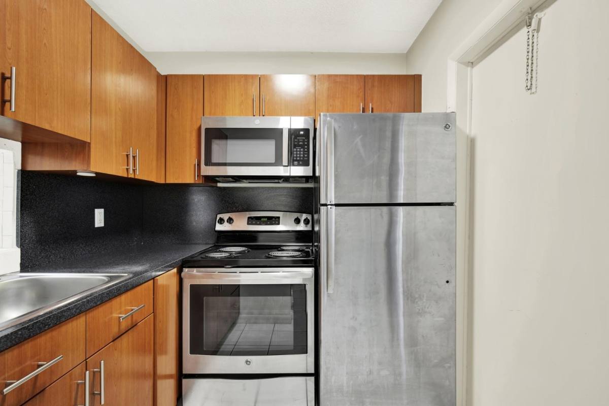 Apartment for rent at 416 Santander Ave #D, Miami, FL 33134