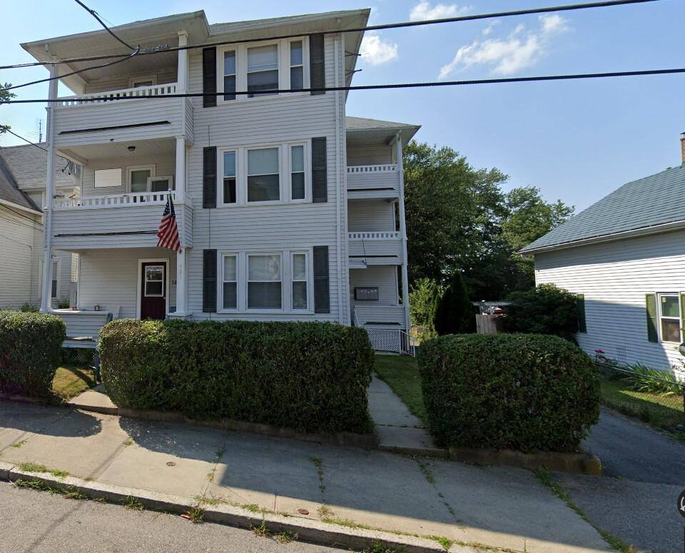 Apartment for rent at 505 Grove St #3R, Woonsocket, RI 02895