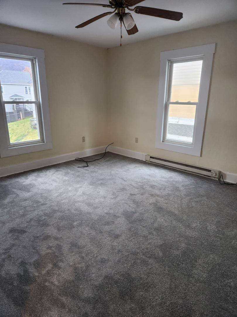 Apartment for rent at 122 Spring St #B, Keyser, WV 26726