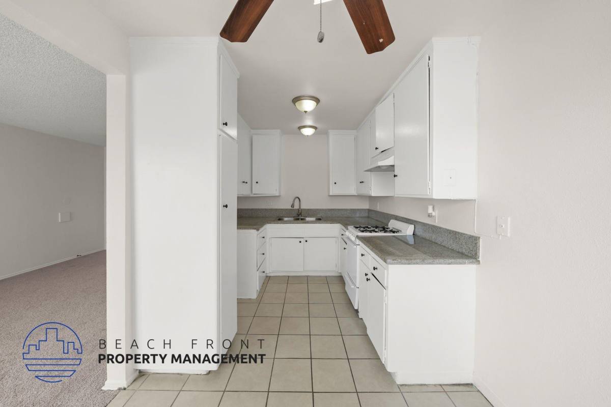 Apartment for rent at 3612 West 102nd Street, 3612 W 102nd St #9, Inglewood, CA 90303