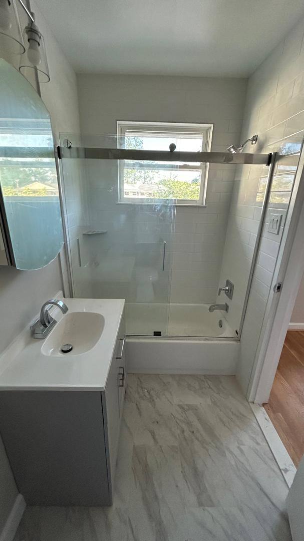 House for rent at 5319 Pooks Hill Rd #UL, Bethesda, MD 20814