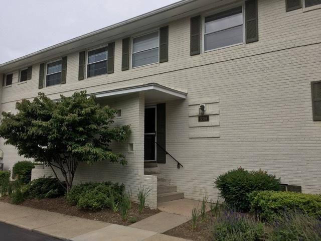 House for rent at 5319 Pooks Hill Rd #UL, Bethesda, MD 20814