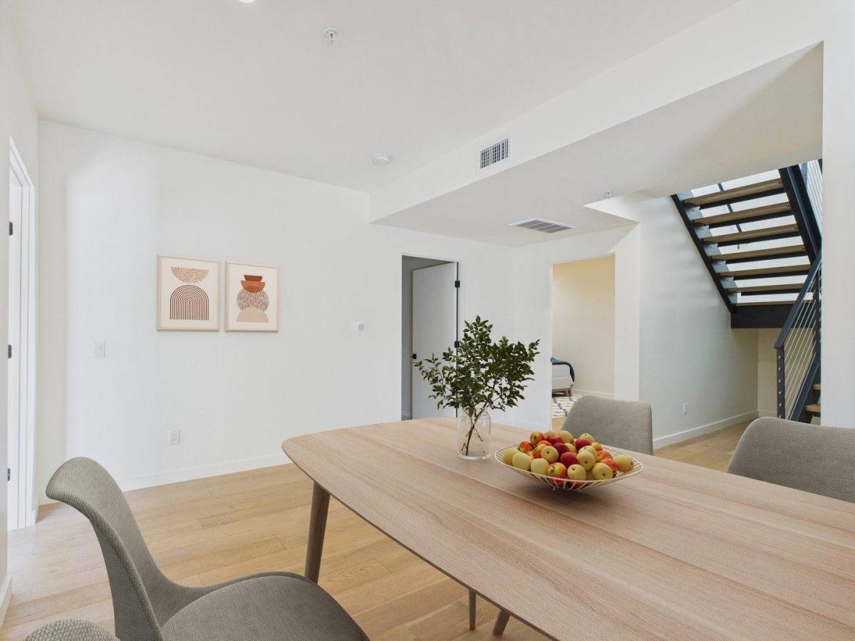 Apartment for rent at 3400 Sunset Blvd #306, Los Angeles, CA 90026