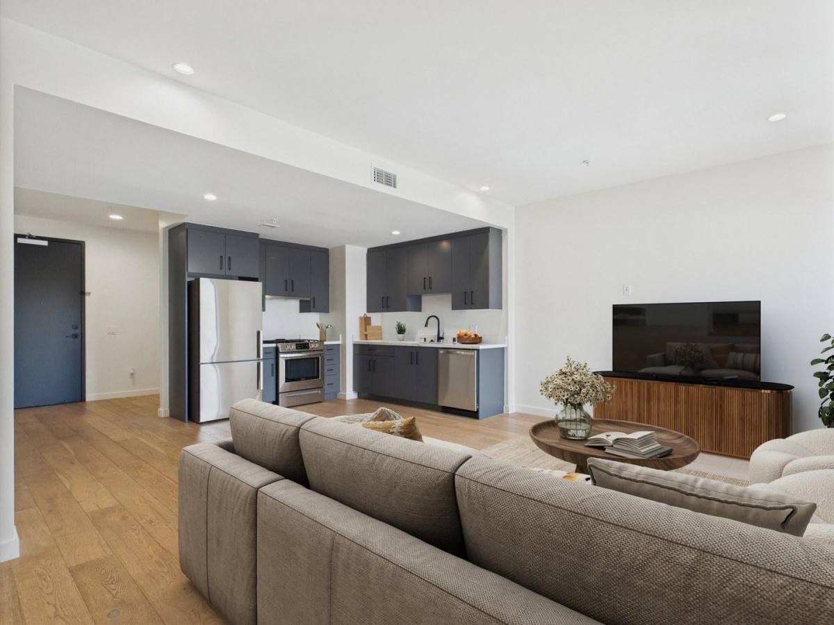 Apartment for rent at 3400 Sunset Blvd #306, Los Angeles, CA 90026
