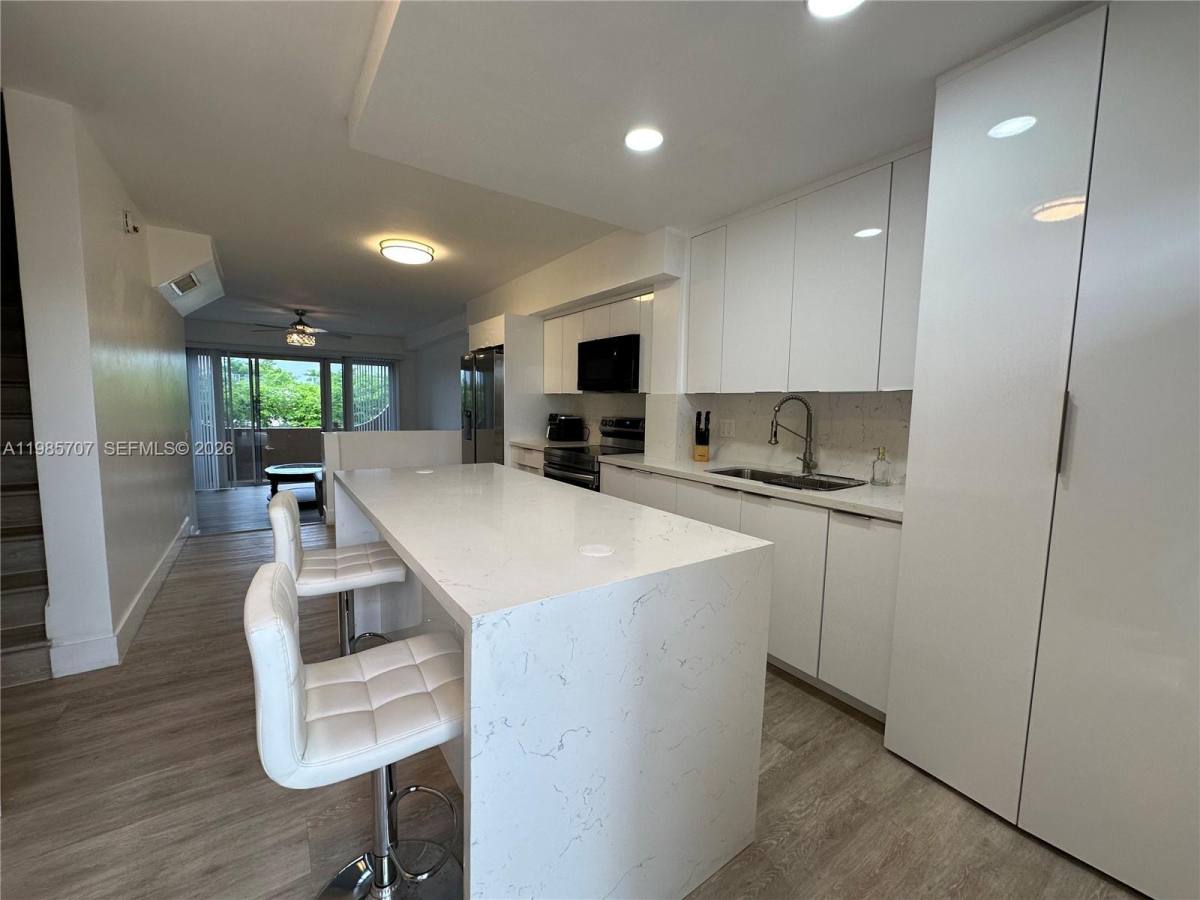 Condo for rent at 10900 SW 104th St #322, Miami, FL 33176