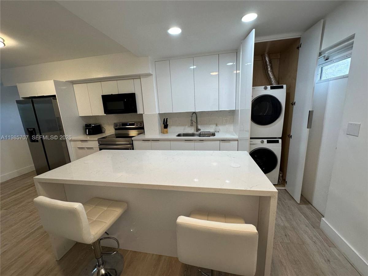 Condo for rent at 10900 SW 104th St #322, Miami, FL 33176