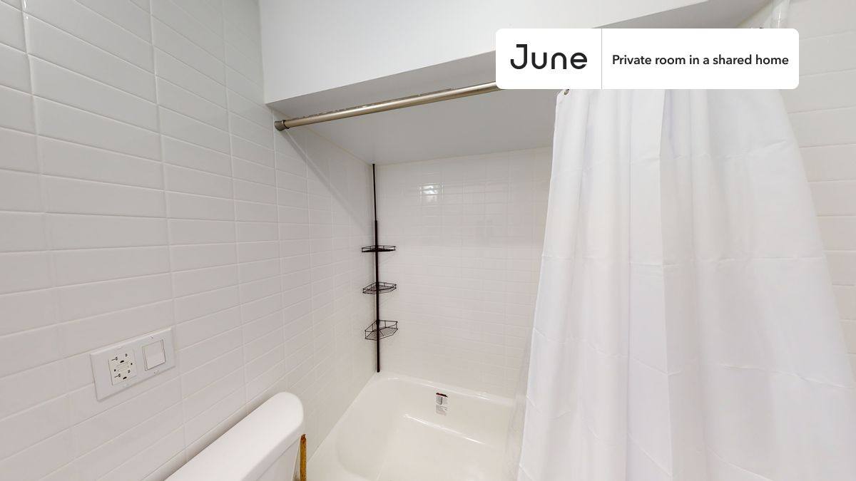Apartment for rent at 2444 43rd St #A, Astoria, NY 11103