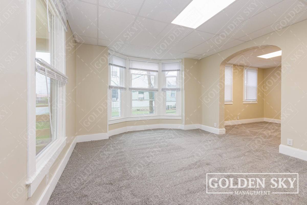 Apartment for rent at 219 E Willard St #1-1, Muncie, IN 47302