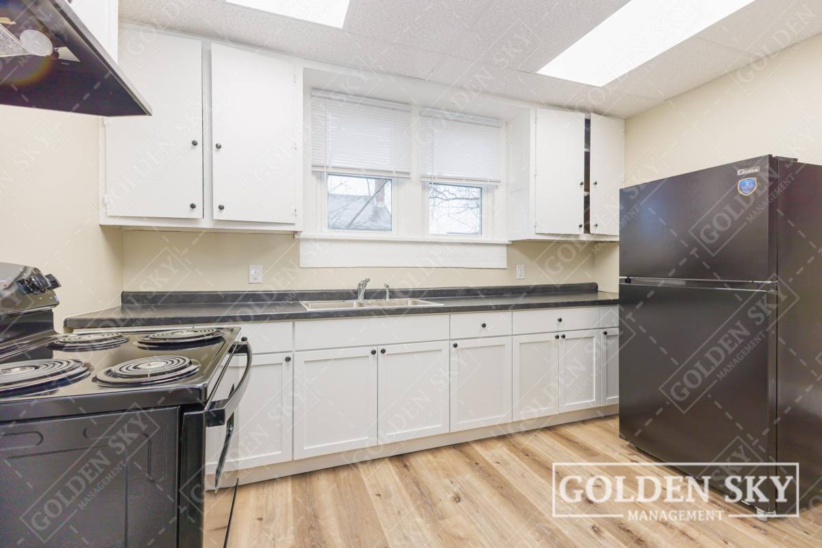 Apartment for rent at 219 E Willard St #1-1, Muncie, IN 47302