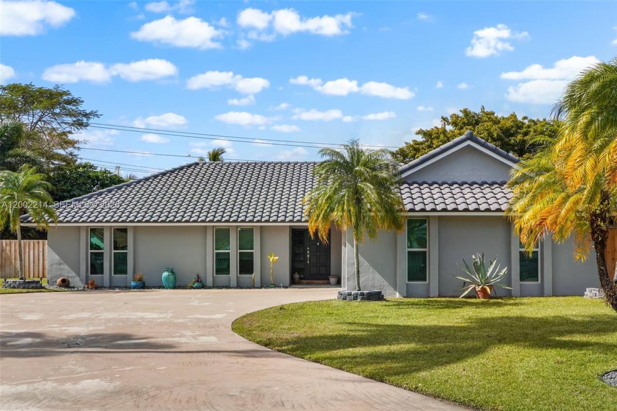 House for rent at 6975 Bianchini Circle, Boca Raton, FL 33433