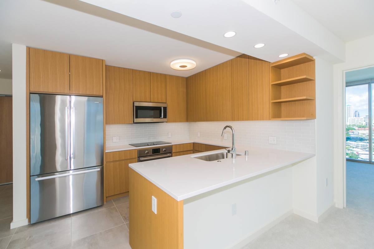 Townhouse for rent at Holiday Mart, 1388 Kapiolani Blvd #1611, Honolulu, HI 96814