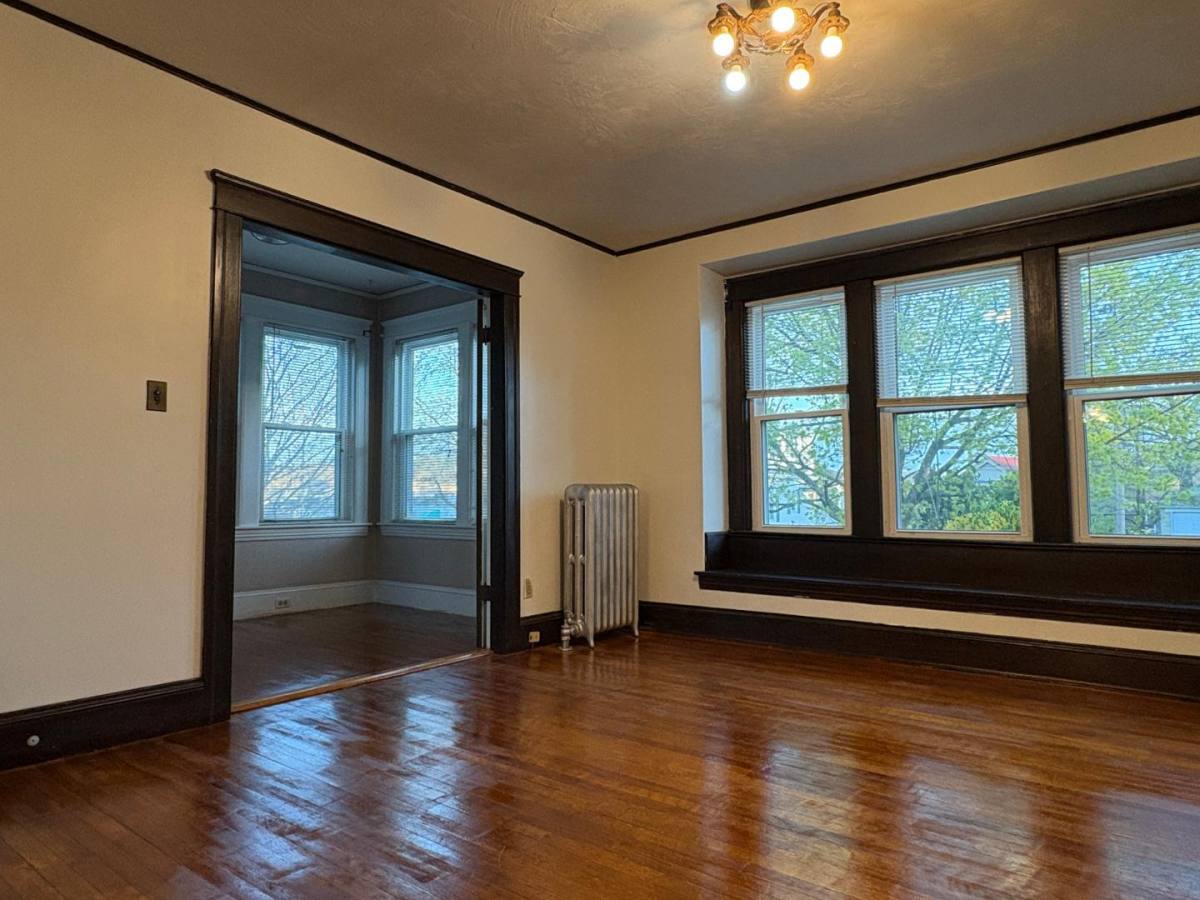 Apartment for rent at 12 Barnes Ave #1, Worcester, MA 01605
