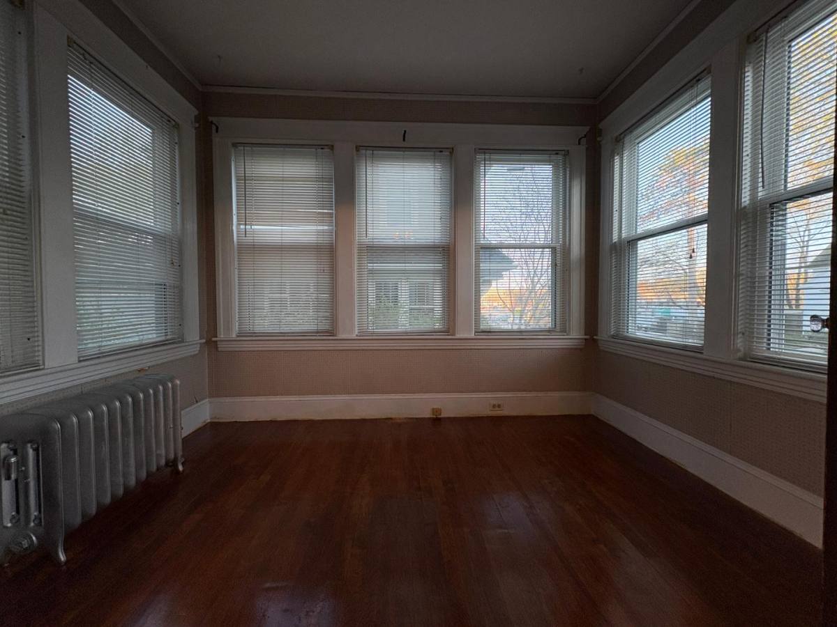 Apartment for rent at 12 Barnes Ave #1, Worcester, MA 01605