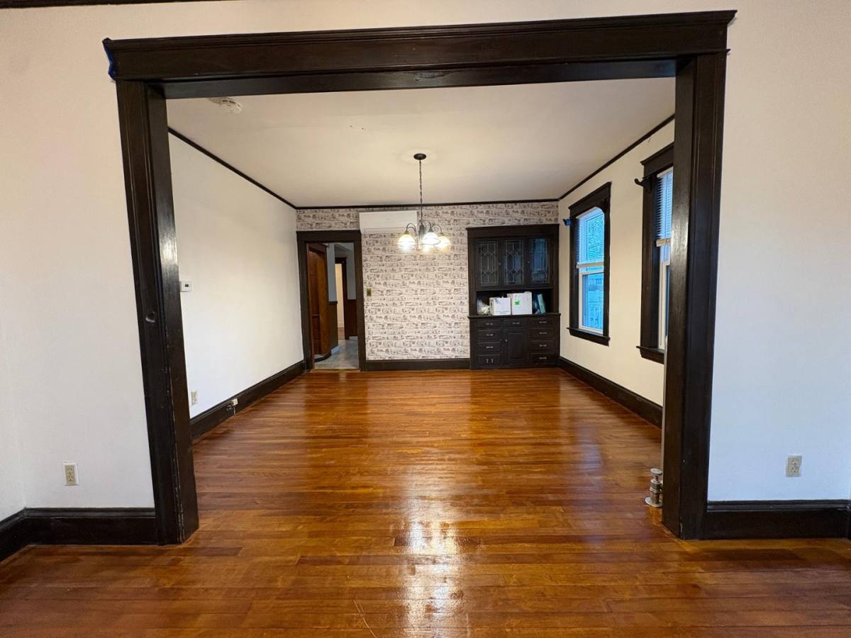 Apartment for rent at 12 Barnes Ave #1, Worcester, MA 01605