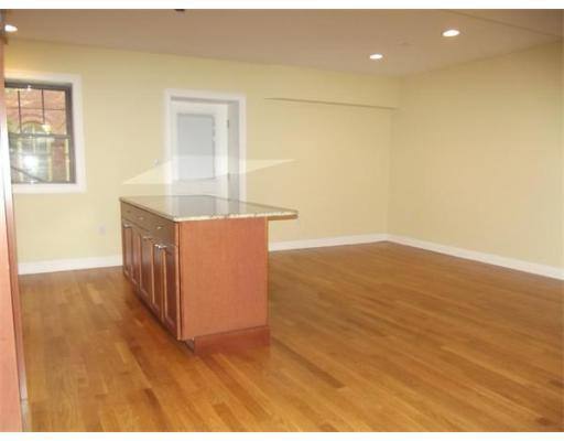 Apartment for rent at 159 Moore St #159U2, Lowell, MA 01852