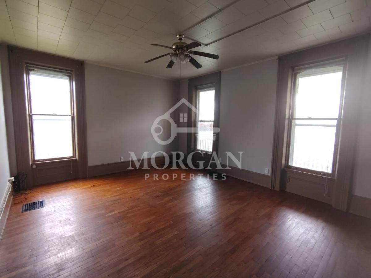 Apartment for rent at 1220 S Washington St #B, Marion, IN 46953