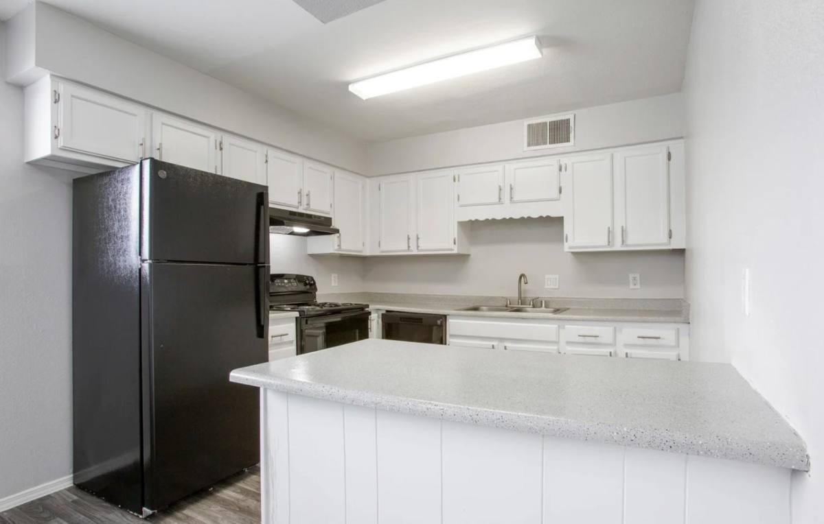 Apartment for rent at Candlewood Village, 12050 Candelaria Rd NE #40, Albuquerque, NM 87112