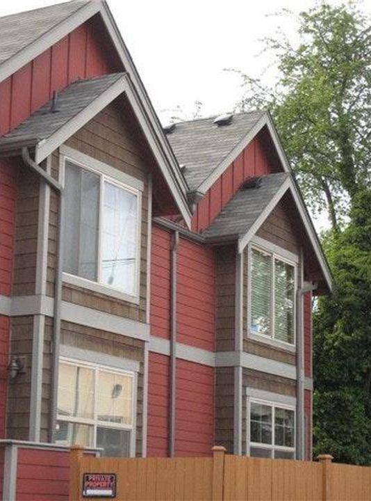 Townhouse for rent at 5006 11th Ave NE, Seattle, WA 98105