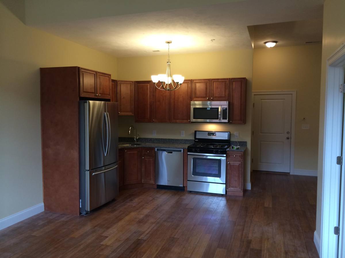 Townhouse for rent at 169 Moore St #169U1, Lowell, MA 01852