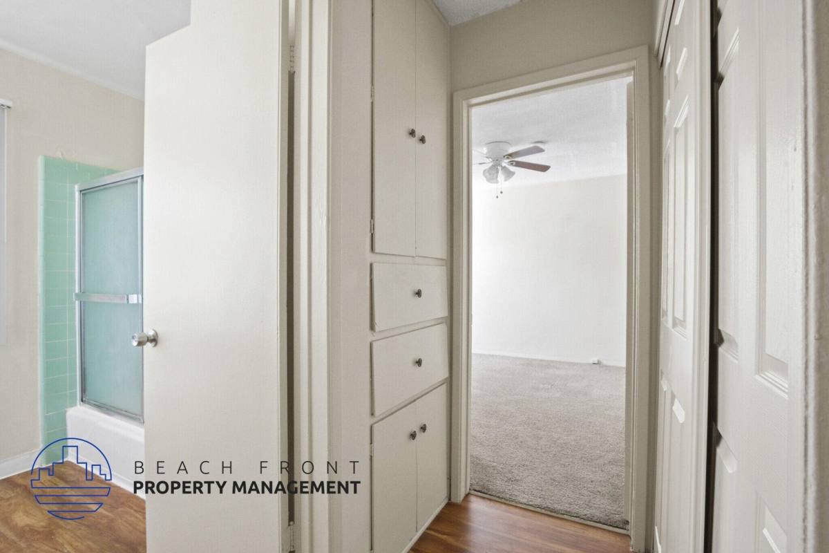 Apartment for rent at 909 North Wilmington Boulevard, 909 N Wilmington Blvd #13, Wilmington, CA 90744