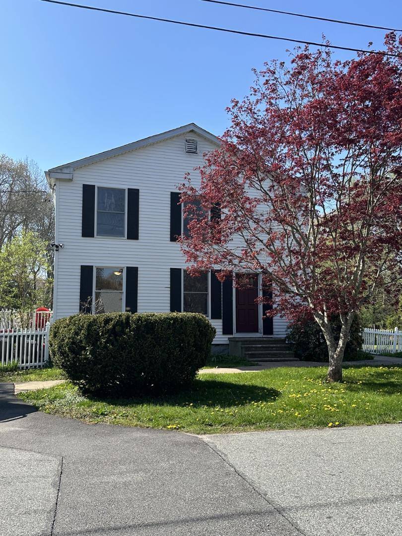 Apartment for rent at 35 McKinley St #1, Westport, MA 02790
