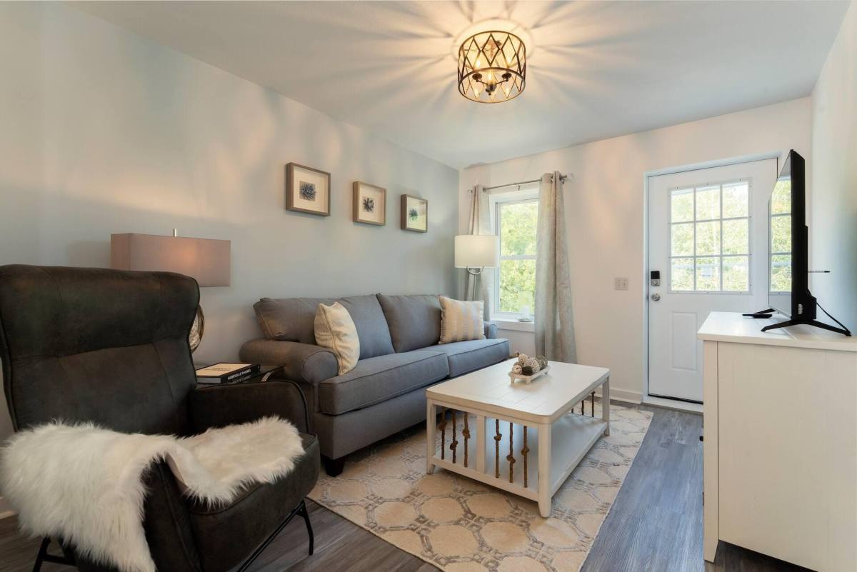 Apartment for rent at 1117 Bar Harbor Rd #5, Ellsworth, ME 04605