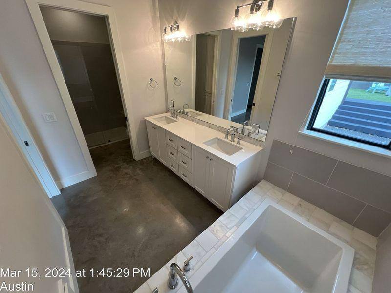 Townhouse for rent at 1120 Fairmount Ave #B, Austin, TX 78704