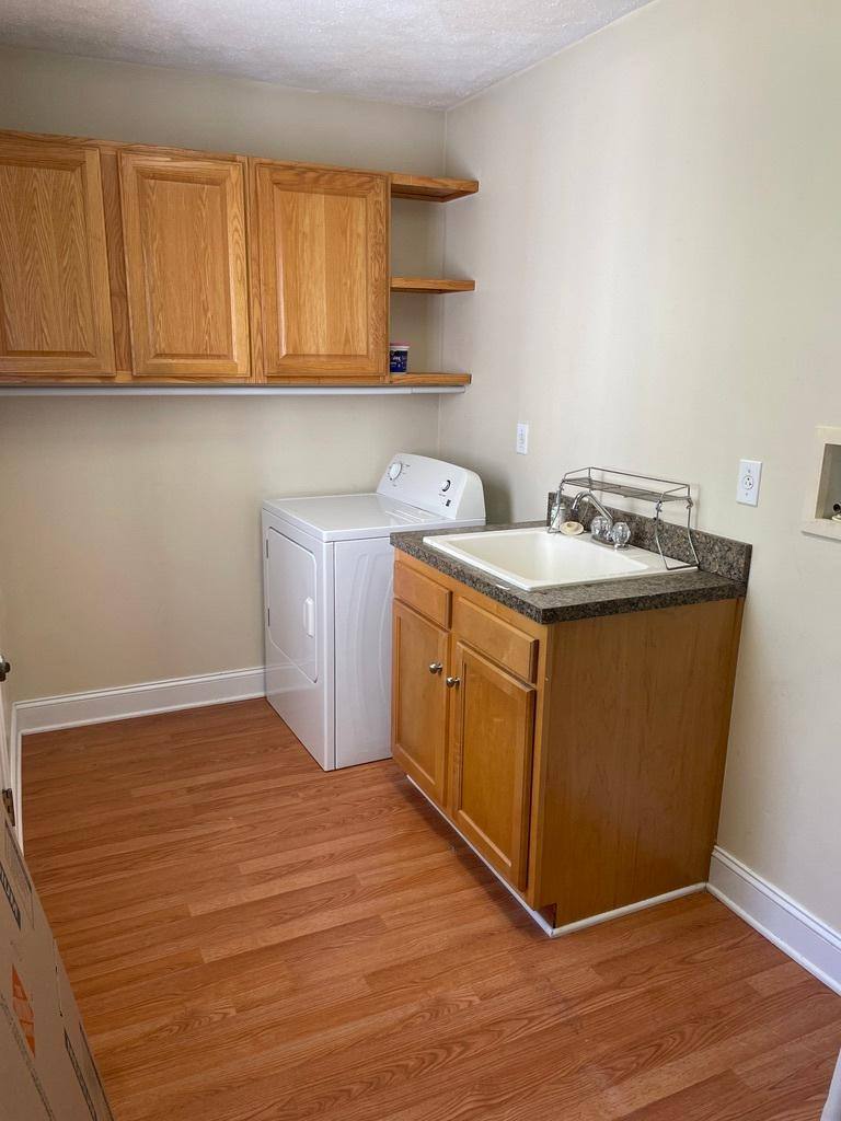 House for rent at Broad Valle, 7531 Biscayne Blvd #1, Cleveland, OH 44134