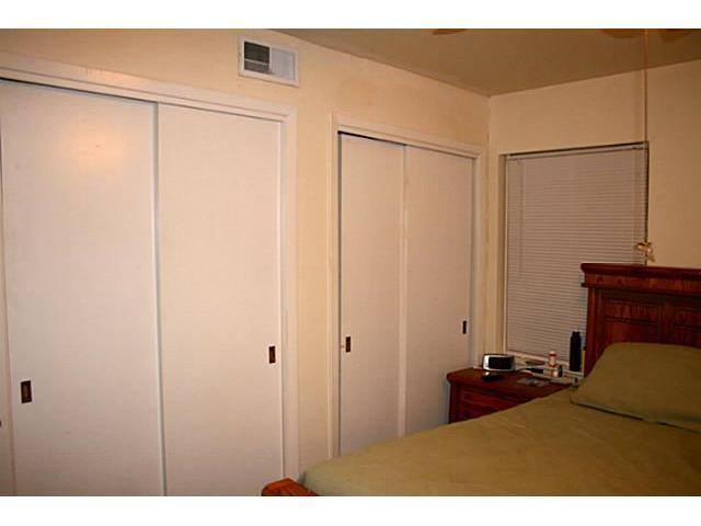 House for rent at Inglewood Park, 438 W Phillips Court, Grand Prairie, TX 75051