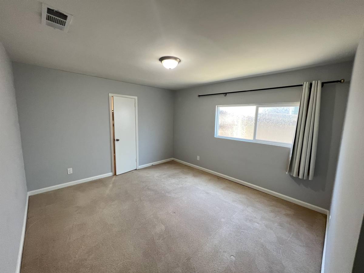House for rent at Beach Club Heights, 1017 Delaware St, Imperial Beach, CA 91932