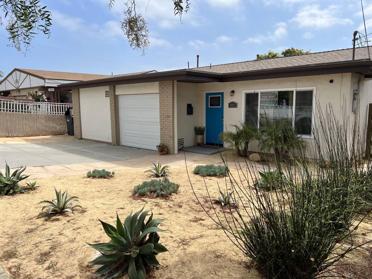 House for rent at Beach Club Heights, 1017 Delaware St, Imperial Beach, CA 91932